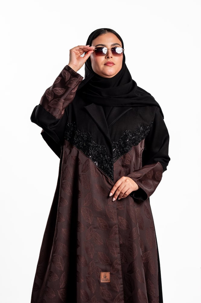 عباية نوران بني مع اسود