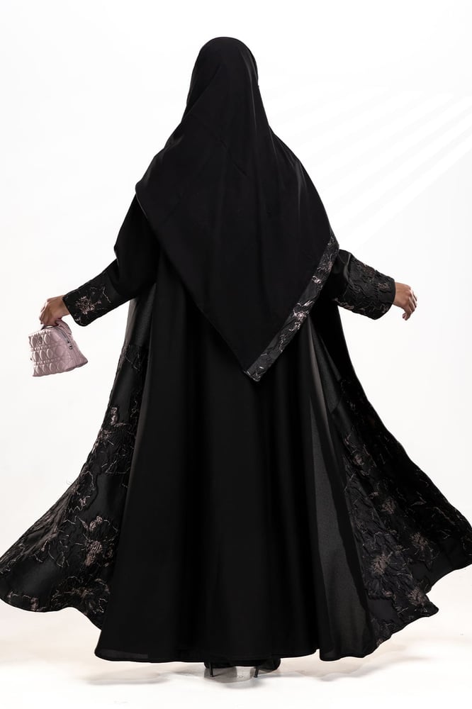 عباية نيارة