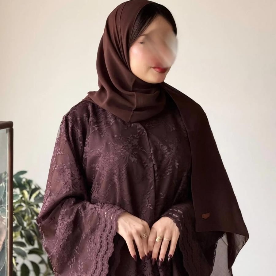 عباية شتوية مع خيوط الدانتيل