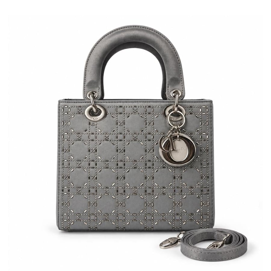 حقيبة ليدي ديور (Lady Dior) لون رمادي
