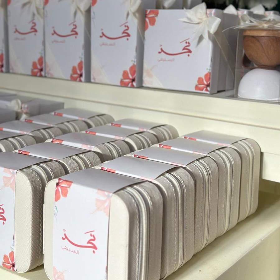 بكج 40 قطعه    10شنط اكسسوار  10مبخره  10مبخرة الورده  10فواحه معطر بالاعواد