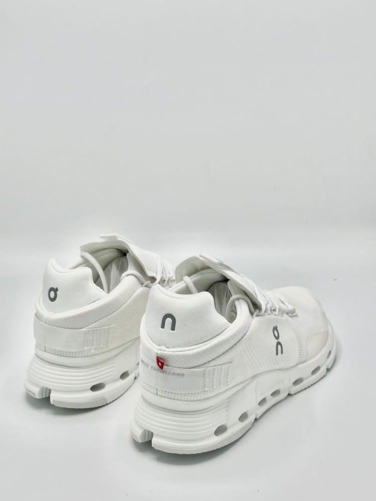 حذاء | ON Cloudnova White