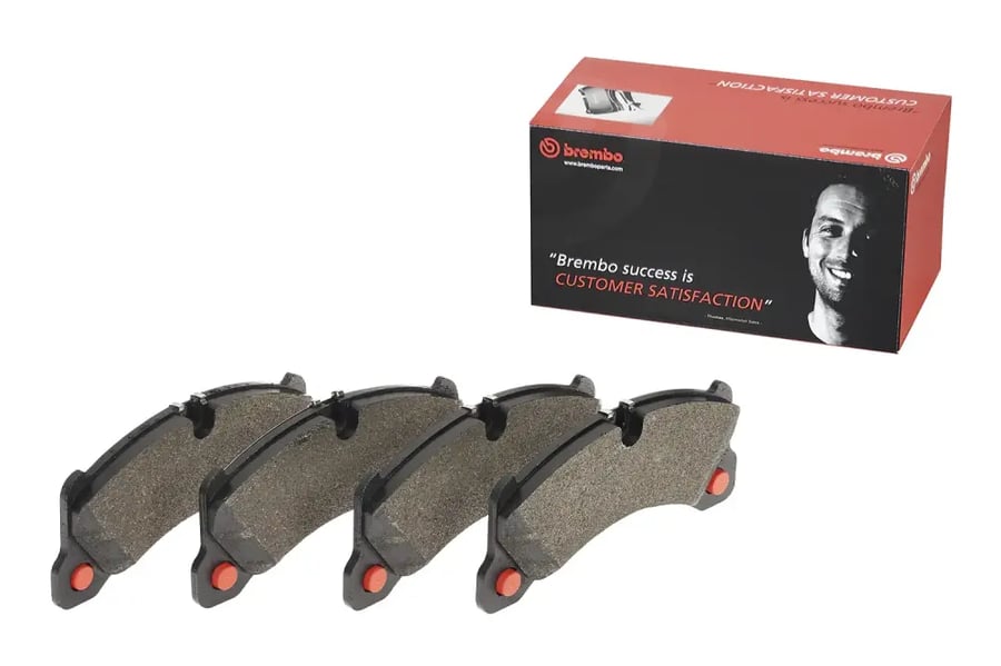 فحمات أمامية Brembo P 65 026