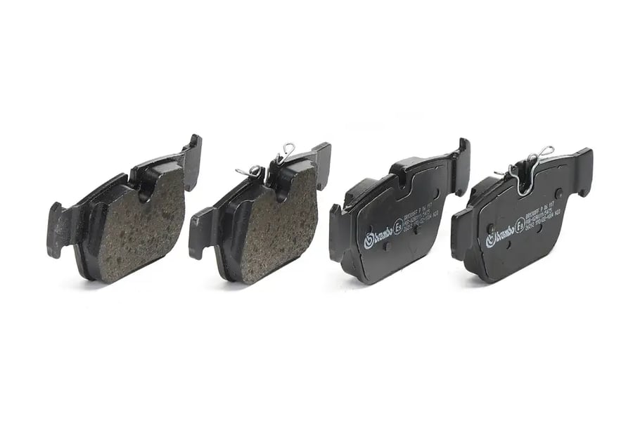 فحمات خلفية Brembo P 06 117