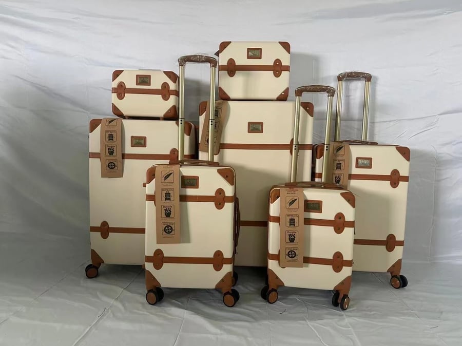 اطقم شنط كلاسيك ٧ قطع