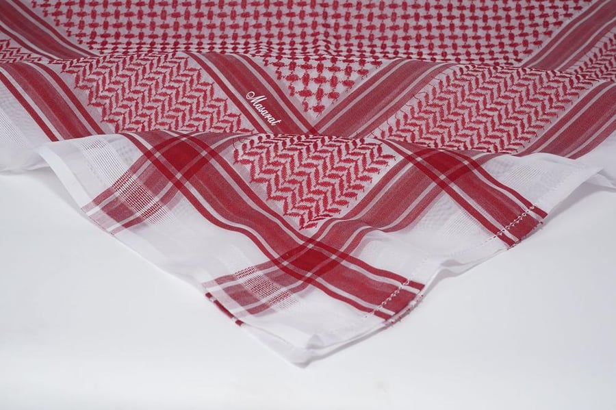 شماغ مسارات أحمر MA704