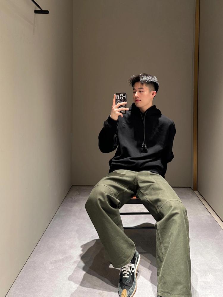 بلوڤر | LOEWE