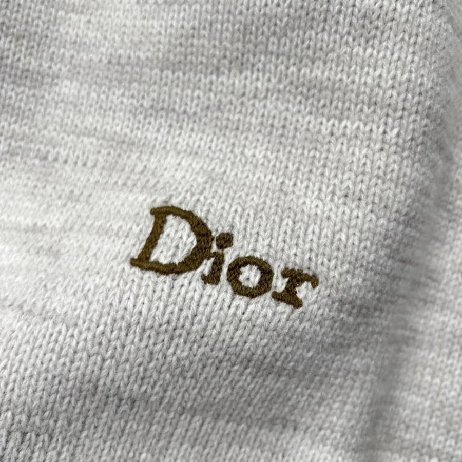 سويتر D