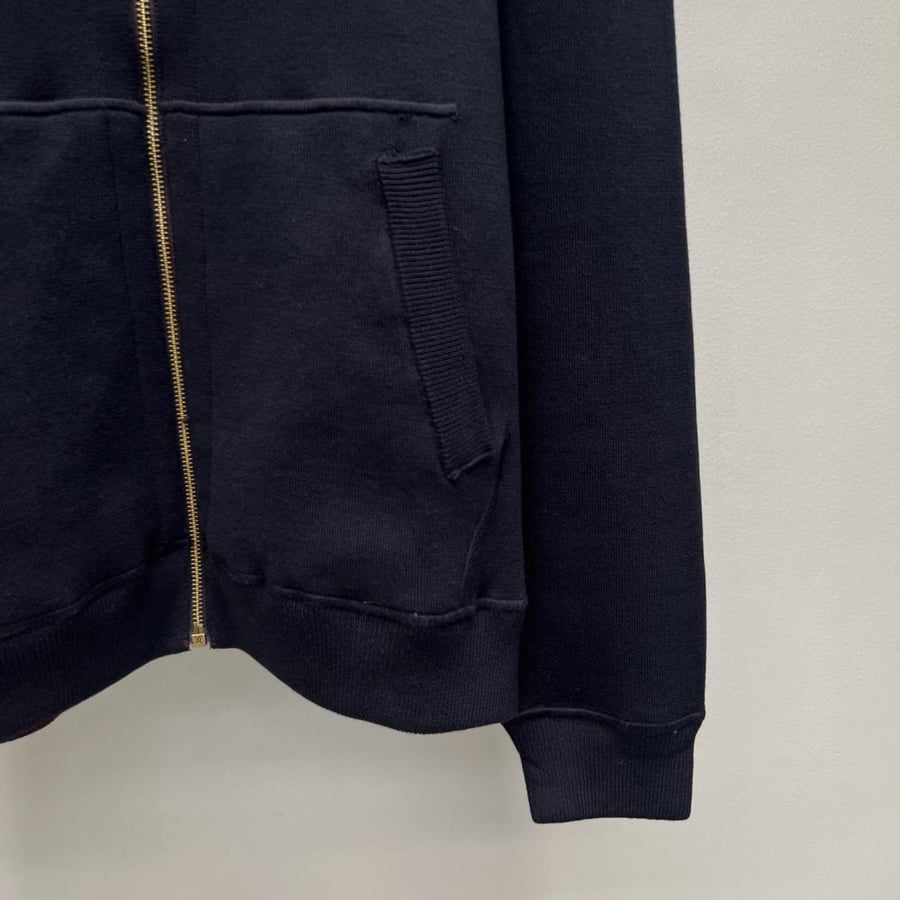 جاكيت L.V
