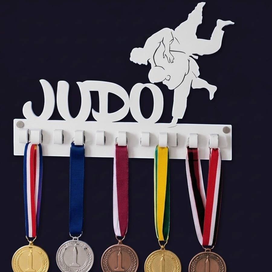 حامل وتعلاقة ميداليات جودو جداري (Judo Medal Holder Display)