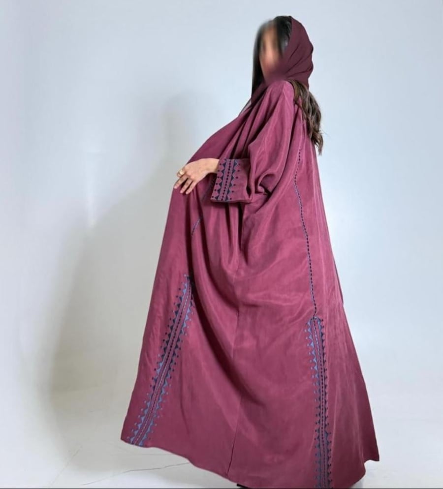 عباية حرير مغسول بتطريز