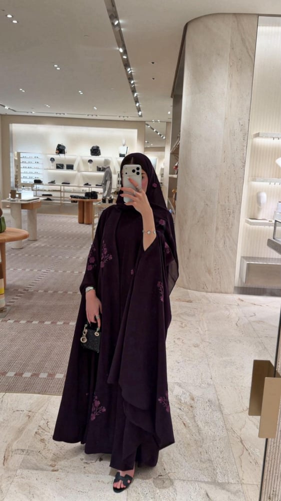 عباية كريب ملكي صيفية