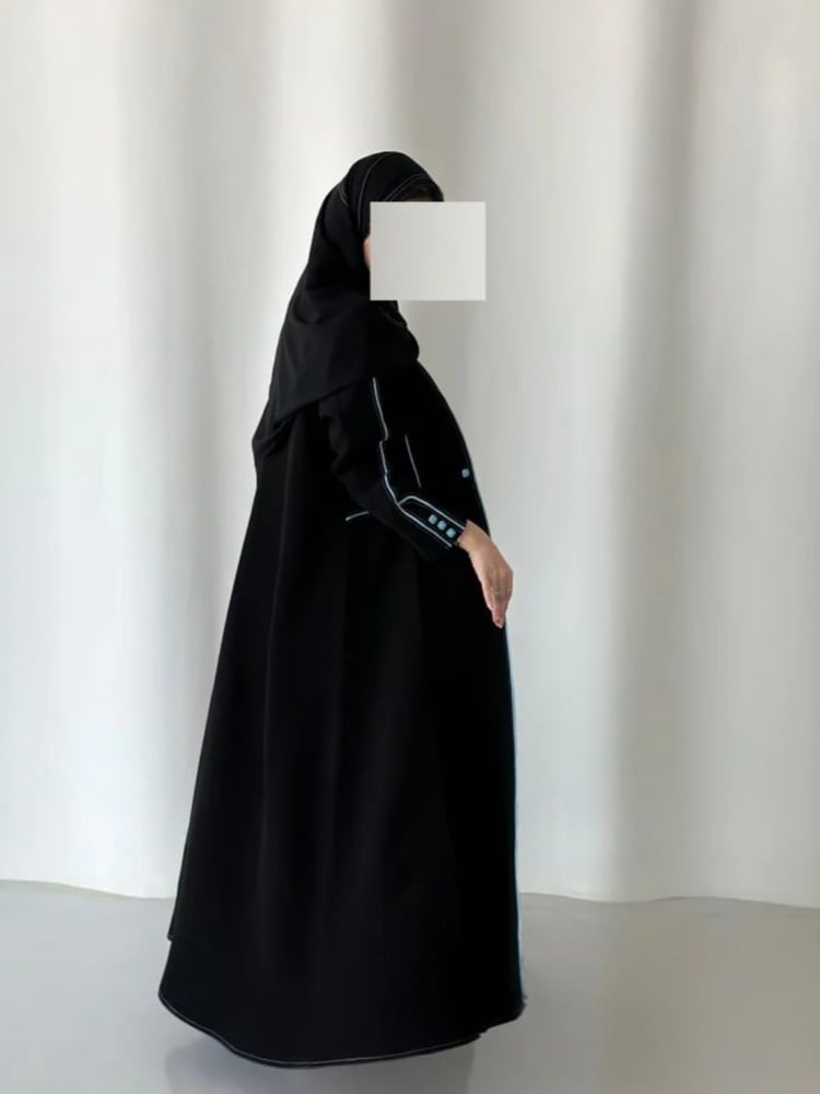 عبايات صيفية أنيقة