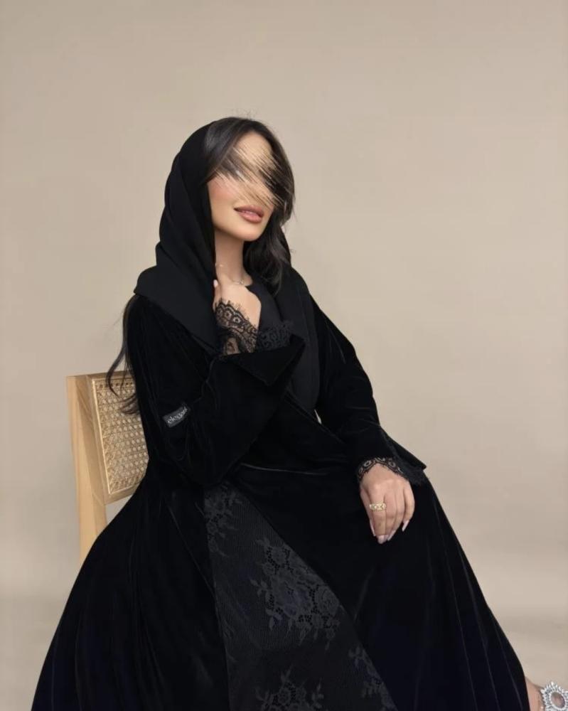 عبايه شتوية مخمل
