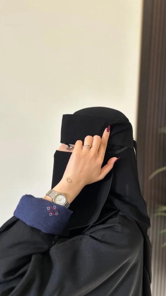 طرحتين بندانة +نقابين اسلامي مبطن حرير اسود