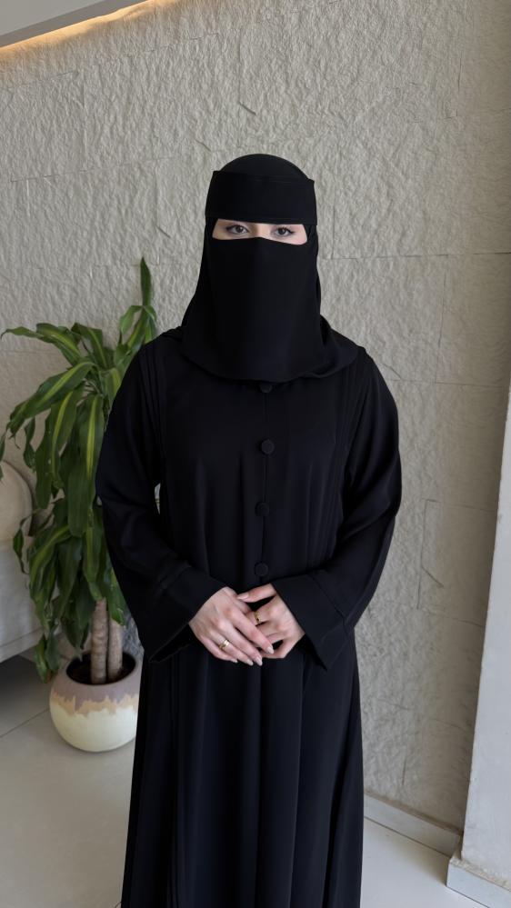 عبايه فخمه