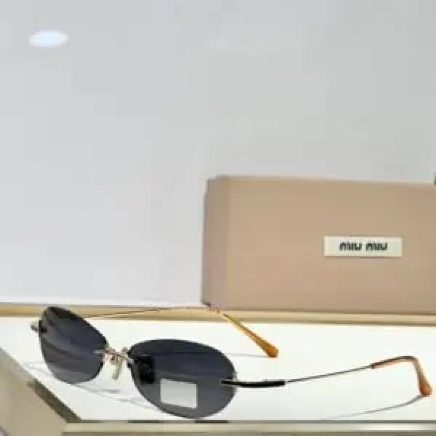 MIU MIU