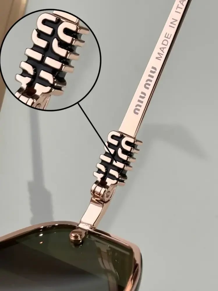 MIU MIU