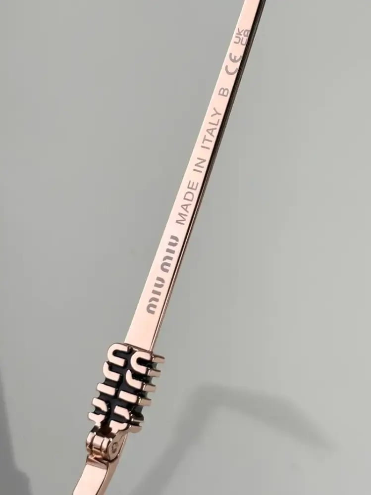 MIU MIU