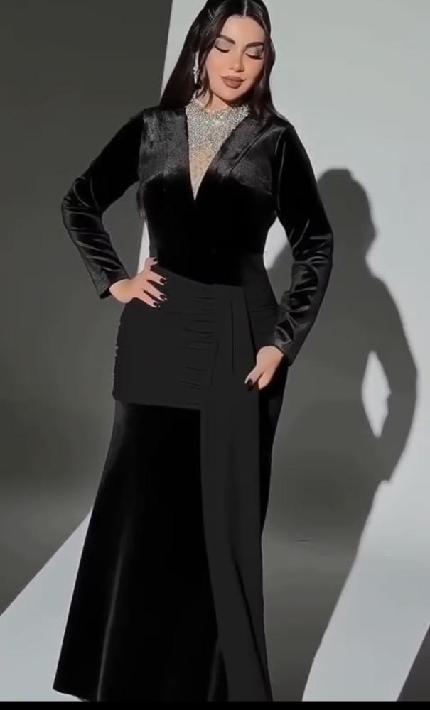 فستان  سهره  مخمل اسود
