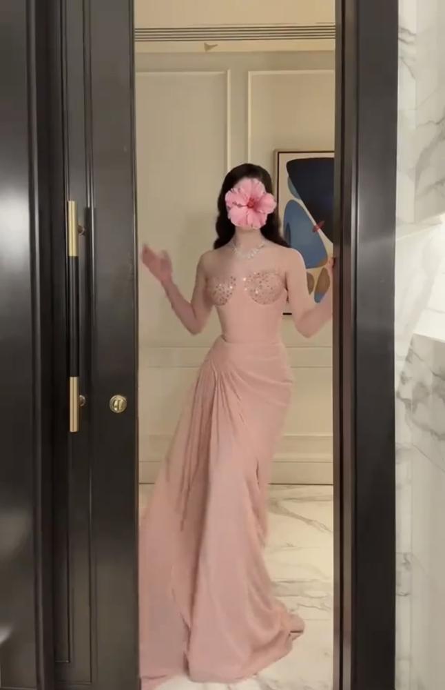 Norman dress luxurious