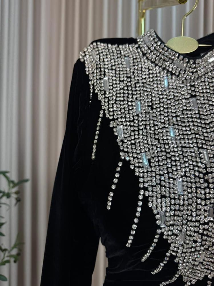 فستان سهره   مخمل. اسود