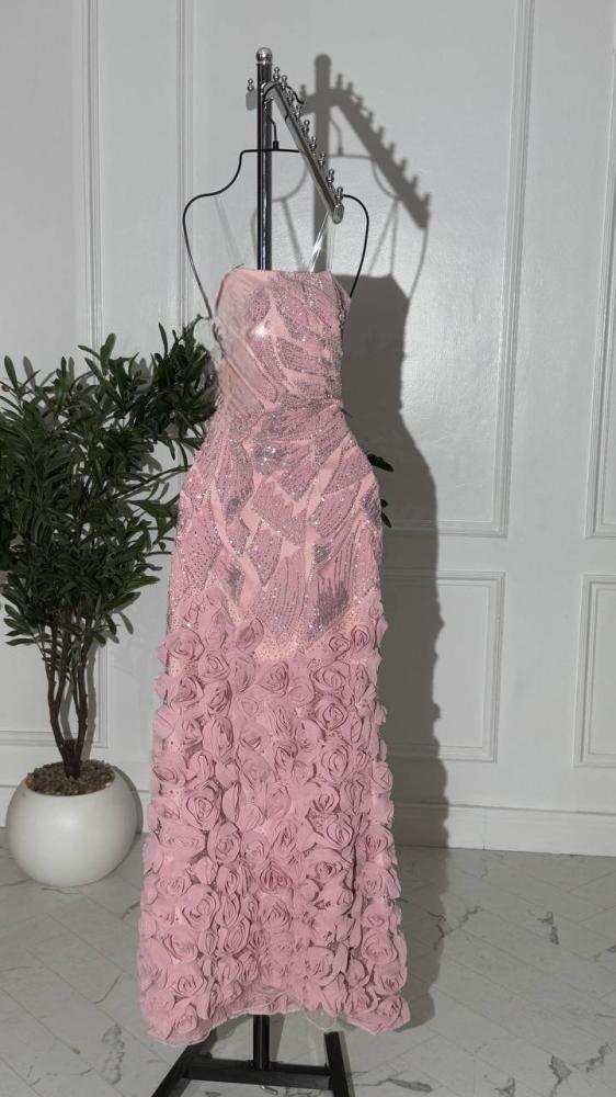 Elegant pink evening dress