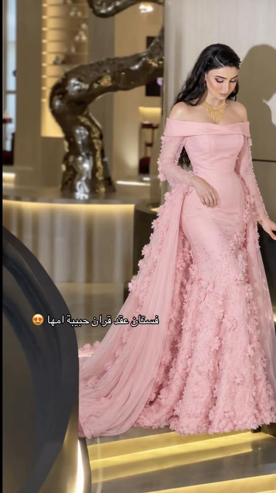 فستان ملكه فخم وردي& عنابي