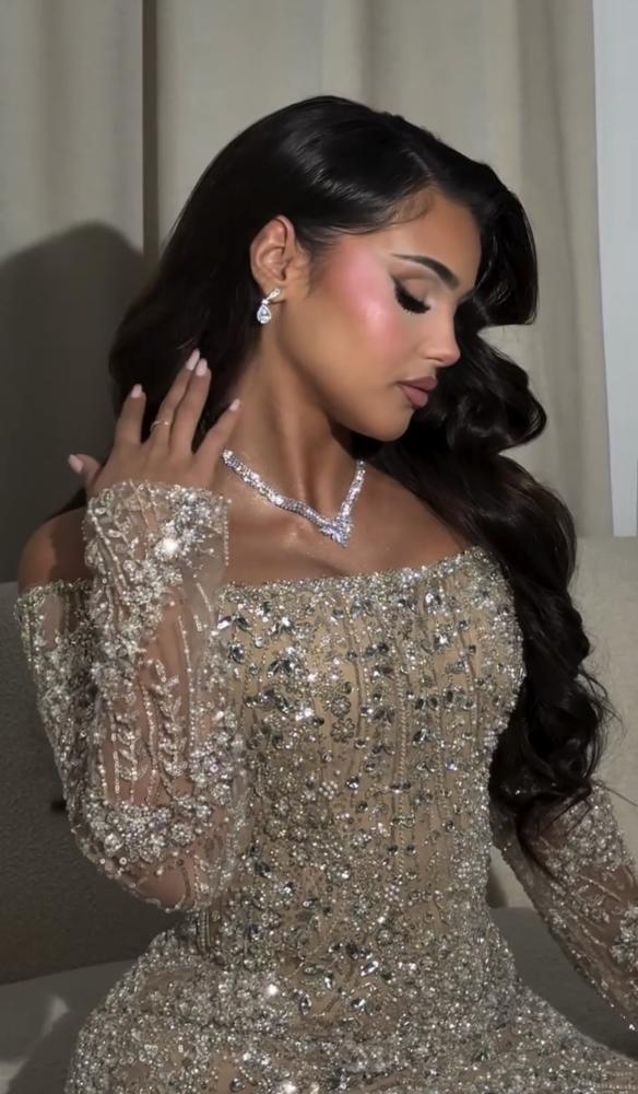 فستان  مي  سكري