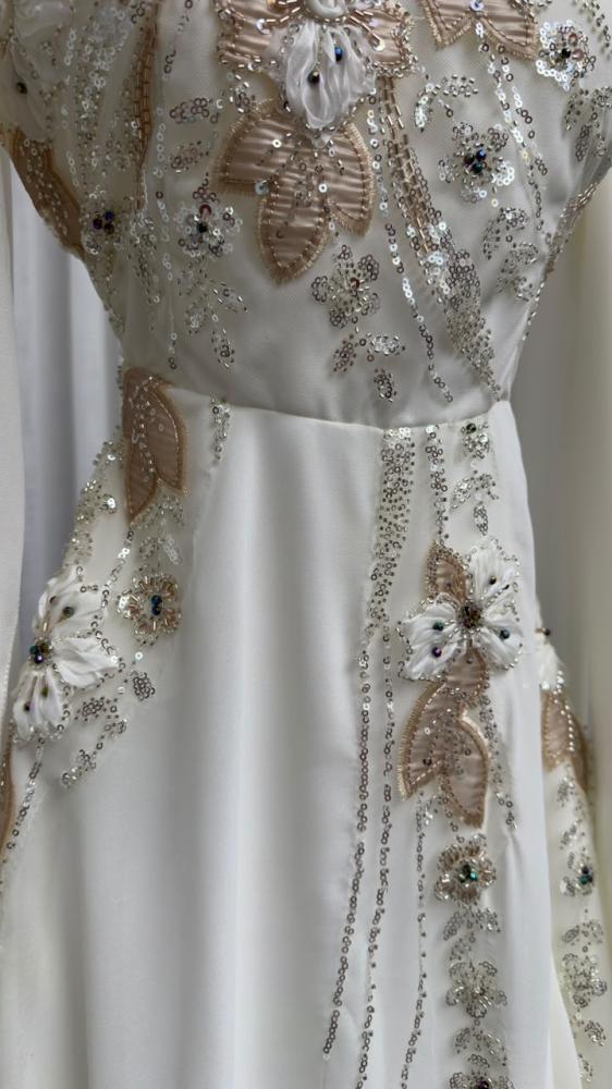 فستان  سهره فخم  افوايت