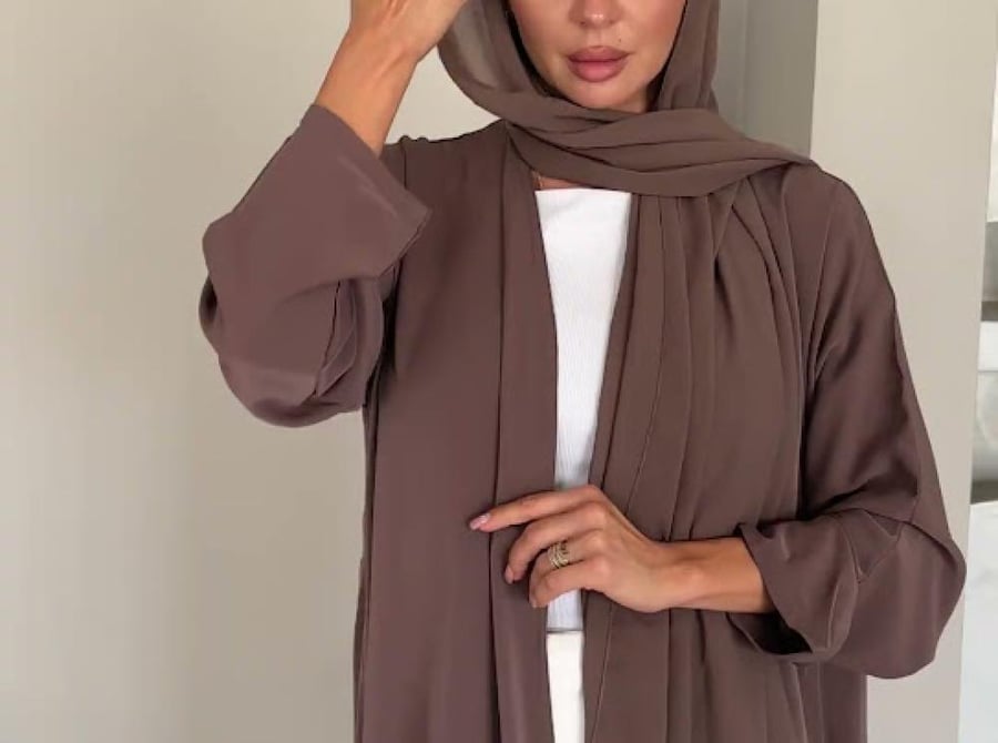 عبايه لحمي قماش كريب كوري L15