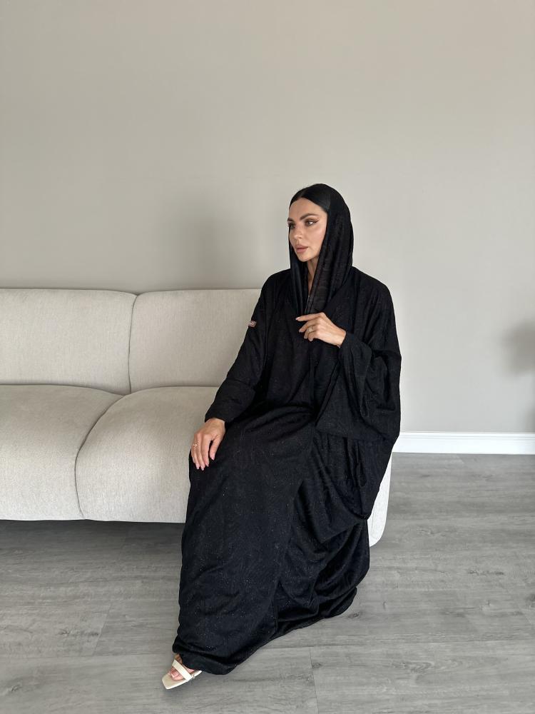 عبايه لمعه قماش استرج ثقيل L17