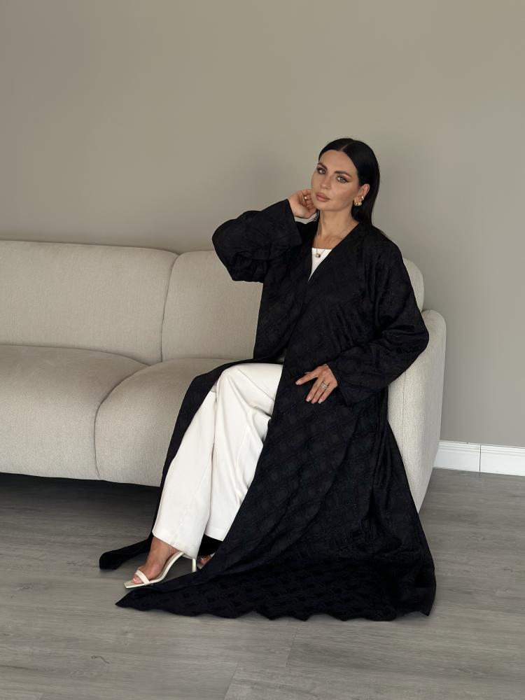 عبايه تفته مربعات L16