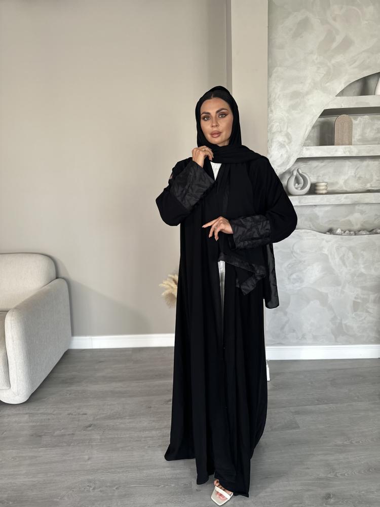 عبايه كلوش كريب وأكمام تفته مخططه L31