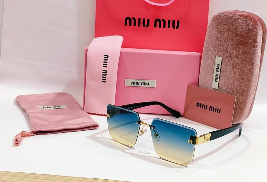 نظارة  ماركة  ميو ميو miu miu
