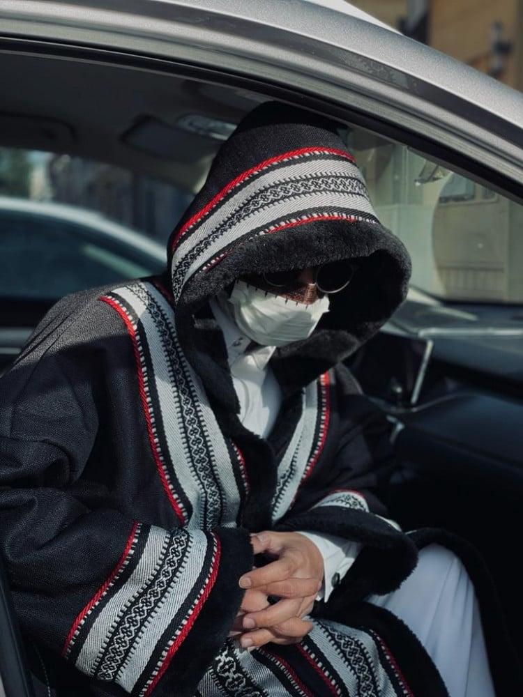 فروه مطرزه بمخمل وجلد بني