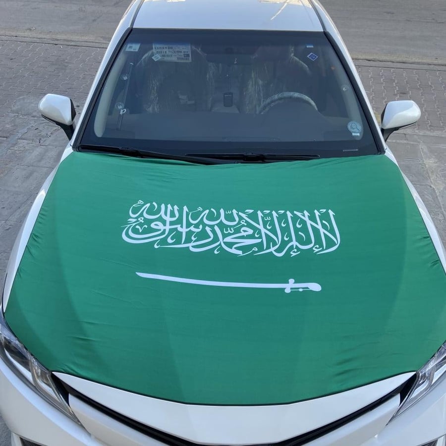 علم السعودية على الكبوت مع المرايات (لماع خفيف كلين )