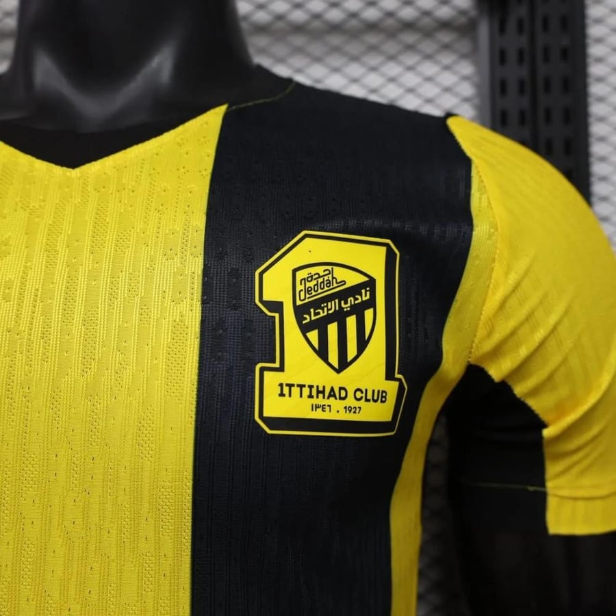 تيشيرت الاتحاد الاساسي فئه لاعبين رجالي 2027