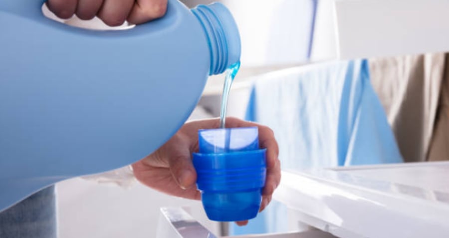 مصنع منظفات بأوروبا