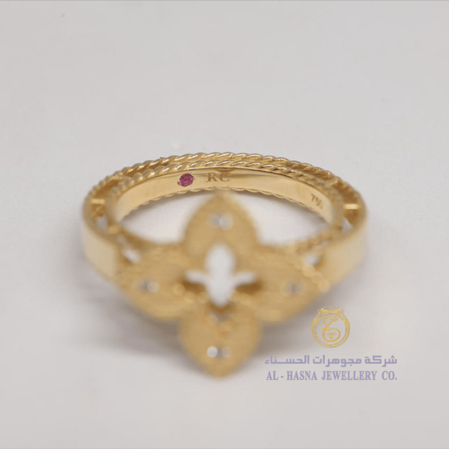 خاتم روبيرتو كوين 18
