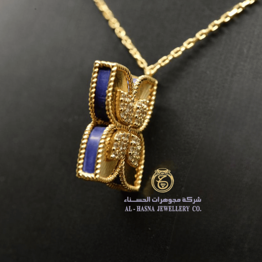 عقد روبيرتو كوين 18