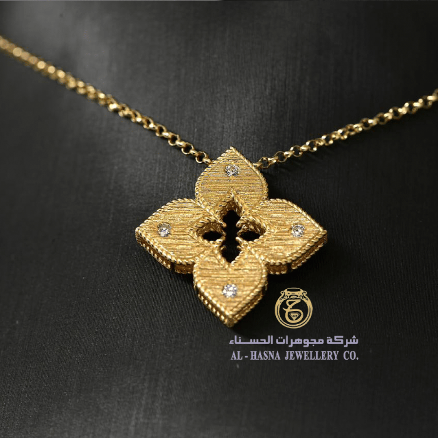 عقد روبيرتو كوين 18