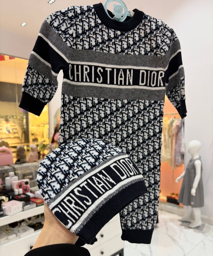 D36