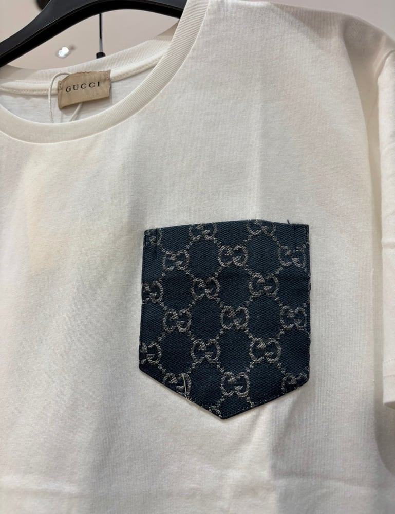 G52