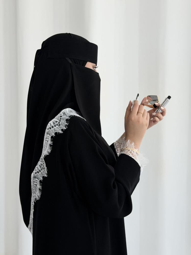 عباية دلع ابيض