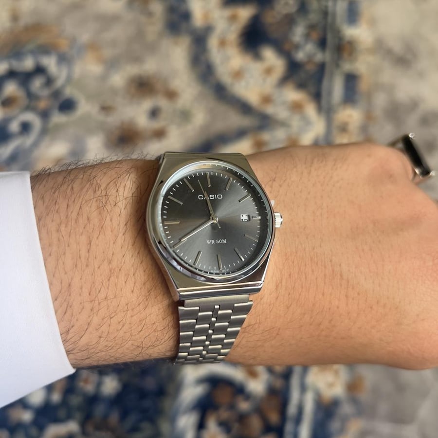 Casio watch, durable, gray frame, black dial