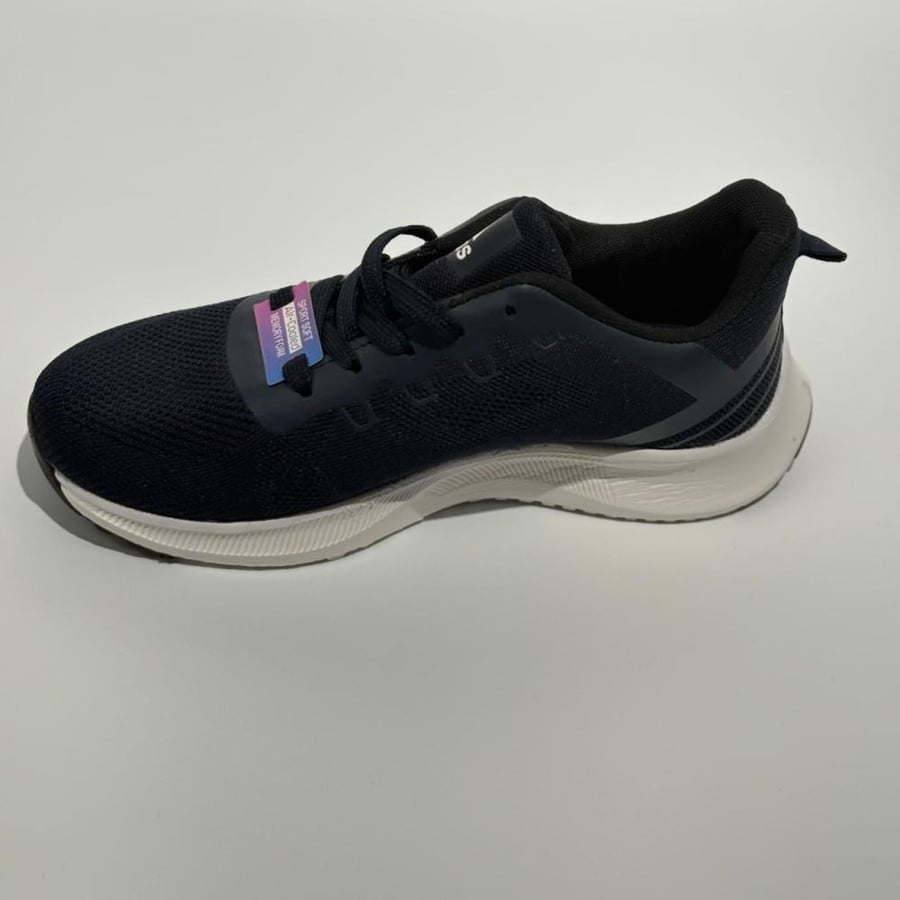 Sneaker with memory foam feature