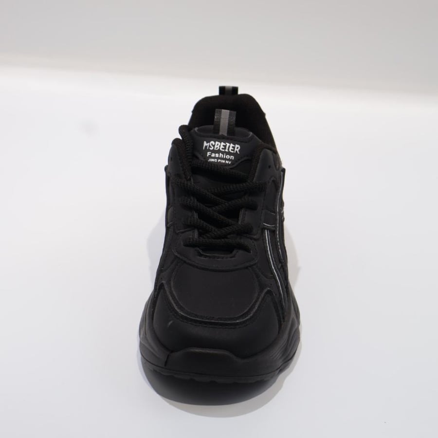 Comfortable sports shoe