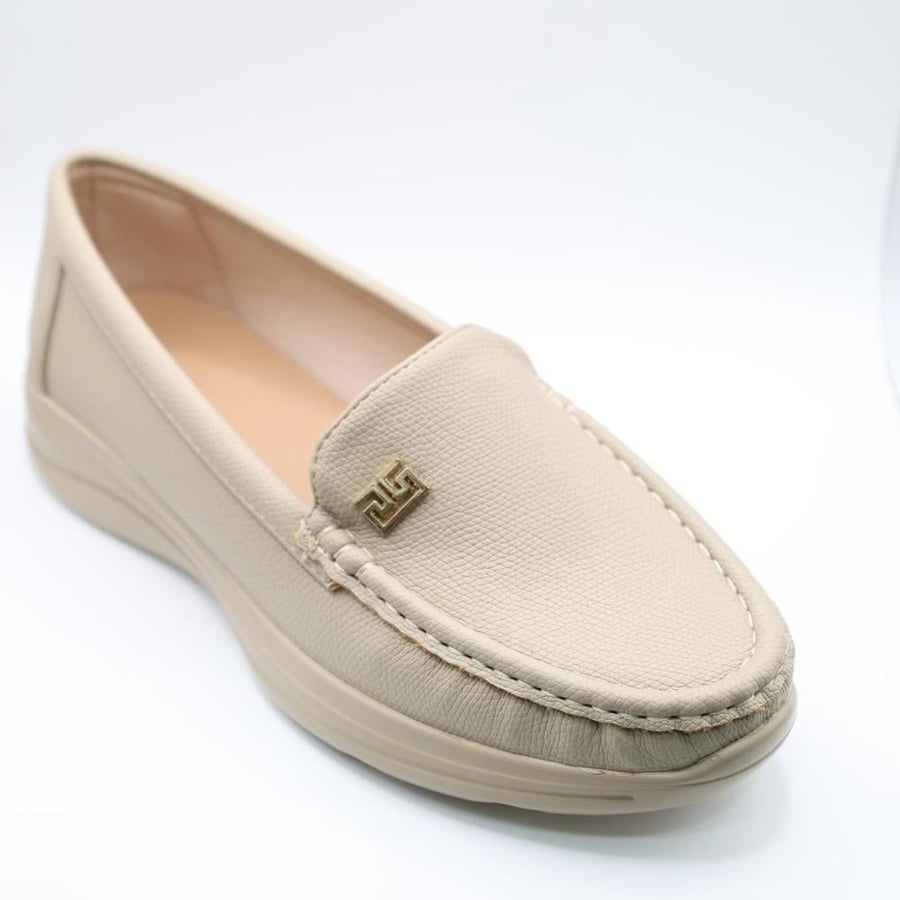 Women's medical flat
