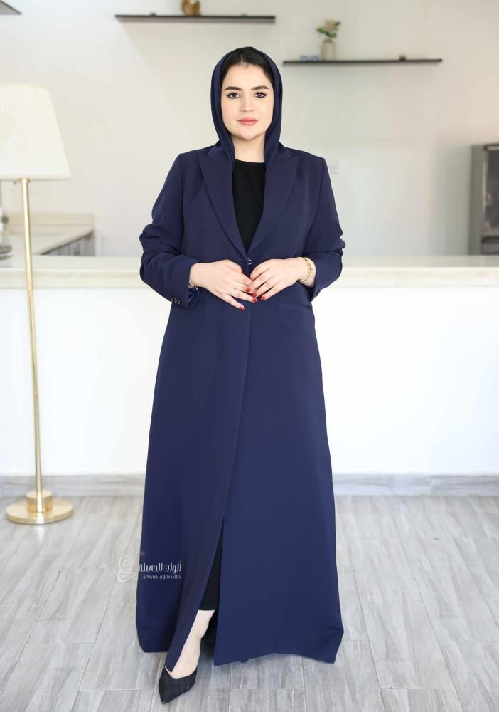 أكمام عباية بليزر بتصميم أنيق مناسب للإطلالات الرسمية